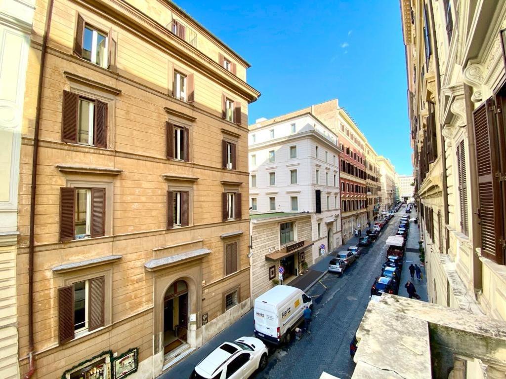 Traditional Style In The City Center Rome Exterior photo